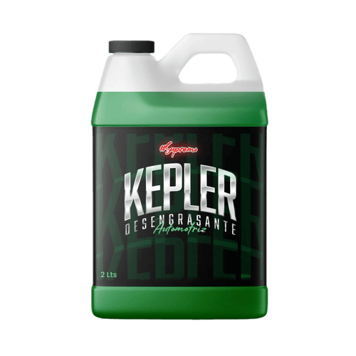 Desengrasante concentrado Kepler SupremoClean 2 litros para rines, motor y tolvas, limpieza profunda automotriz profesional.